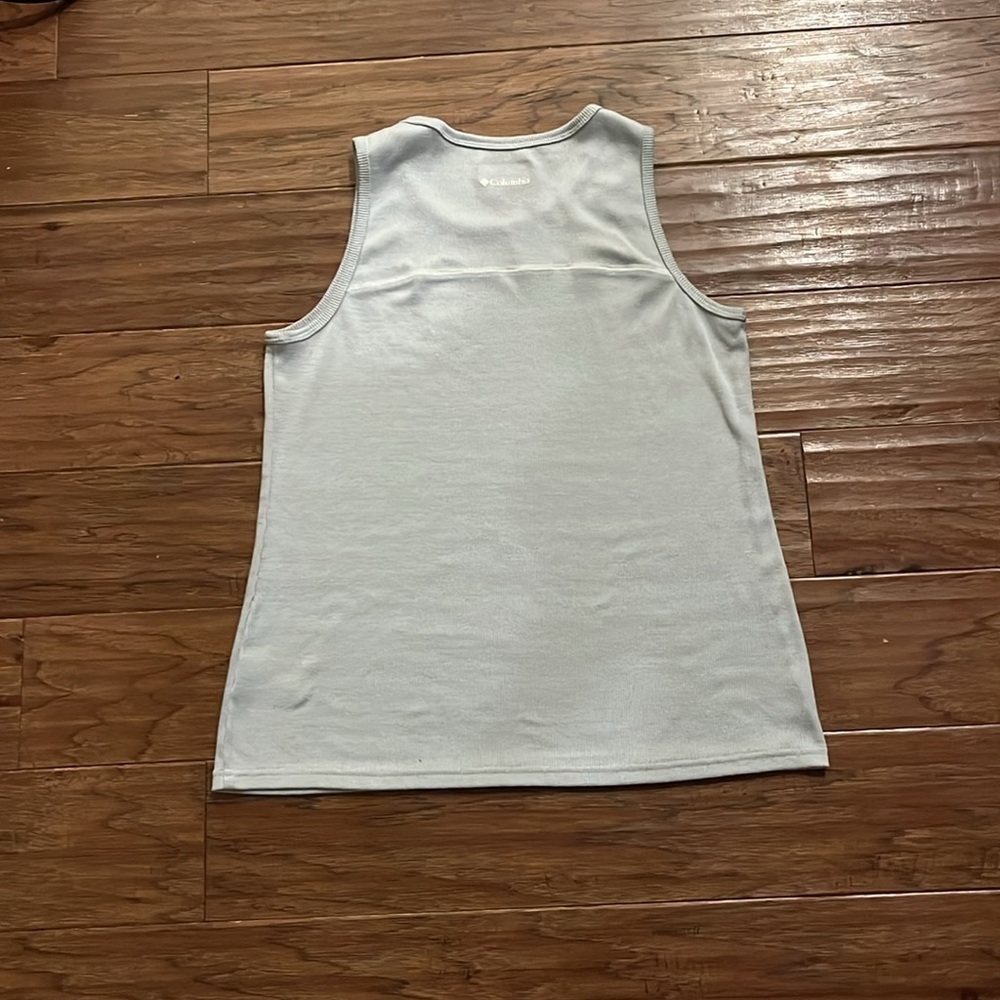 Columbia Women’s Ribbed Tank Top - Picture 3 of 5